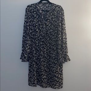 JCrew Mercantile B&W Patterned Dress (no slip)